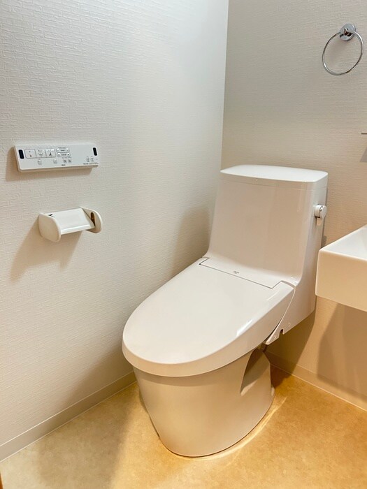 物件内観写真9　(トイレ)