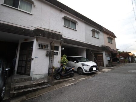平井山荘テラスハウス外観写真