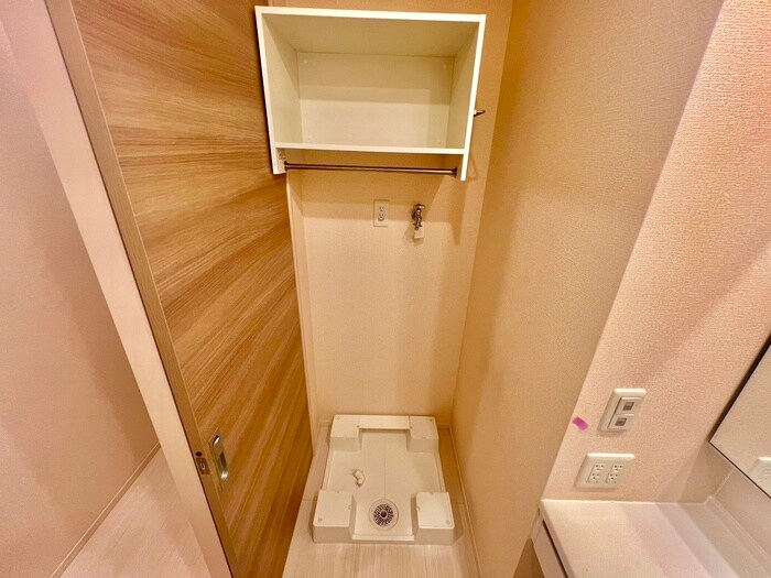 物件内観写真14　(洗濯機置場)