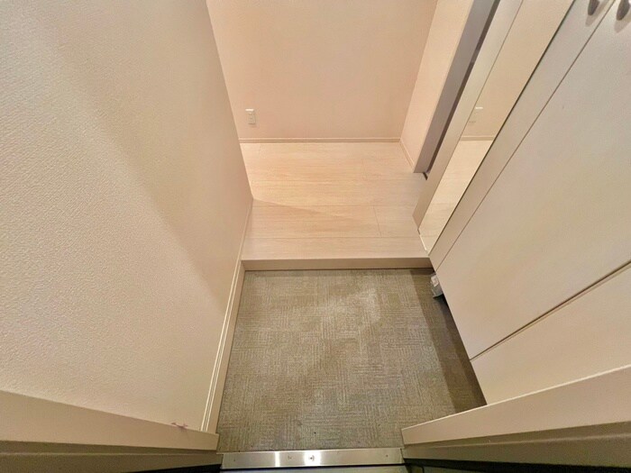 物件内観写真22　(玄関)
