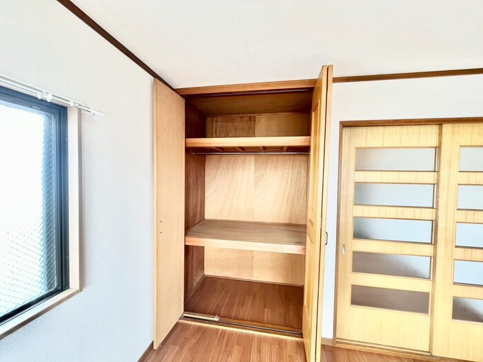 物件内観写真10　(収納)