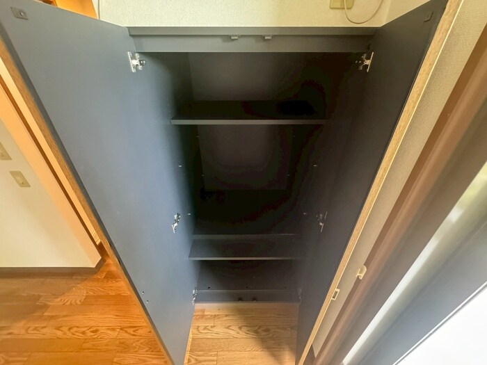 物件内観写真13　(収納)
