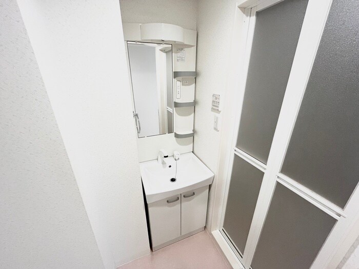 物件内観写真11　(洗面)