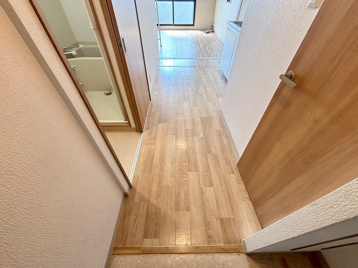 物件内観写真17　(廊下)