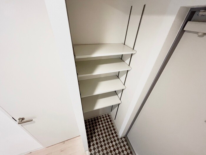 物件内観写真18　(靴箱)