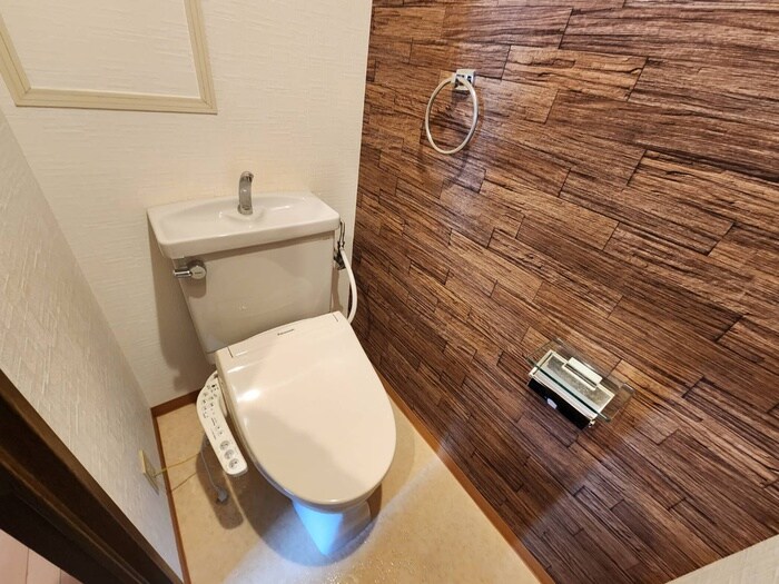 物件内観写真11　(トイレ)