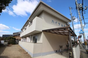 ハイツナツカ外観写真