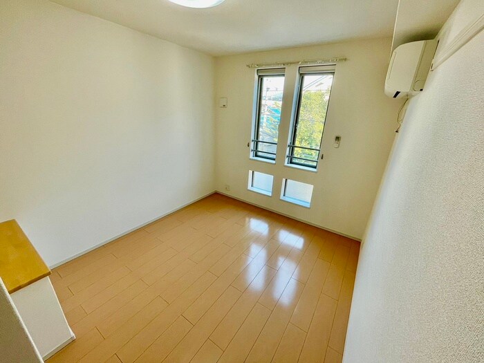 物件内観写真13　(居室)