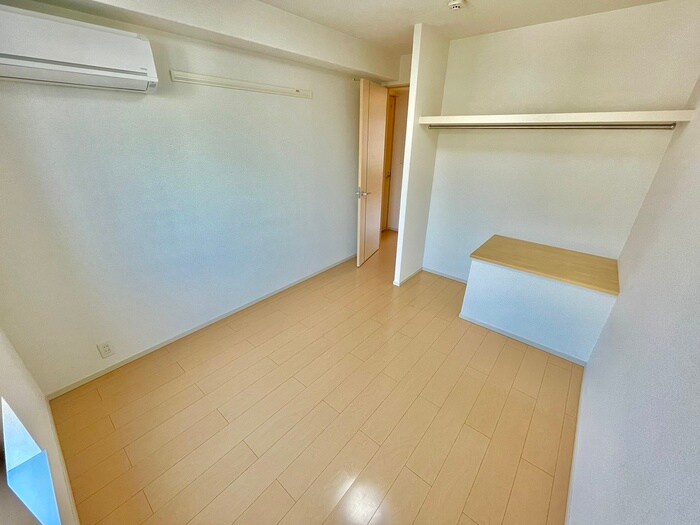 物件内観写真14　(居室)