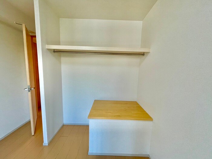 物件内観写真15　(収納)