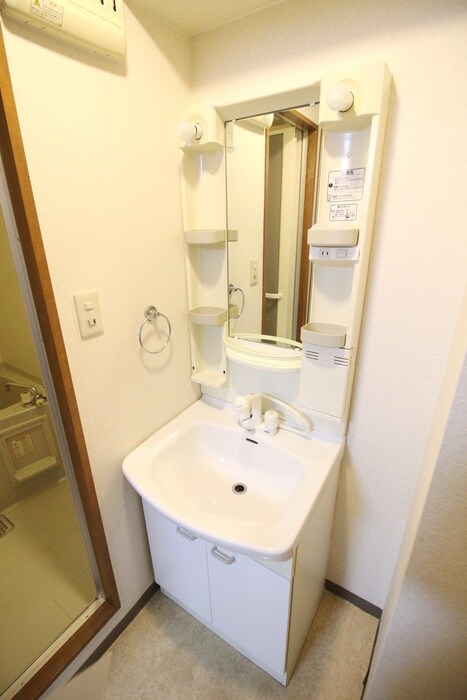 物件内観写真9　(洗面)