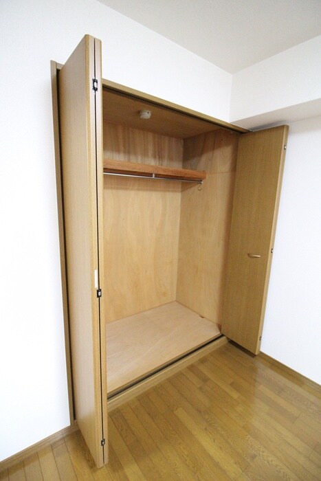 物件内観写真13　(収納)