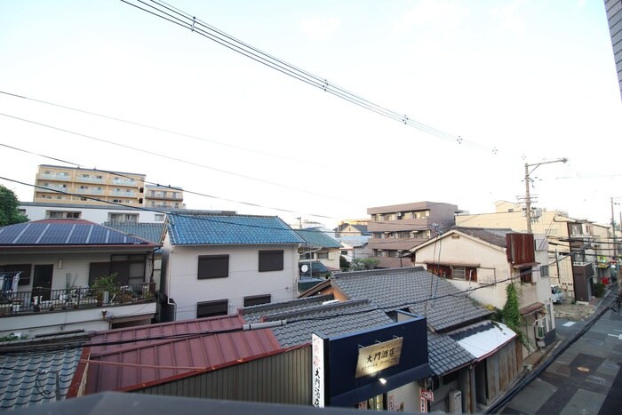 物件内観写真18　(室内からの展望)