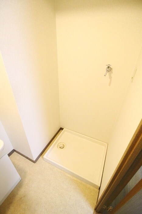 物件内観写真19　(洗濯機置場)