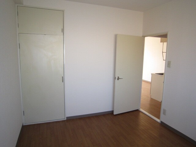 物件内観写真13　(居室)