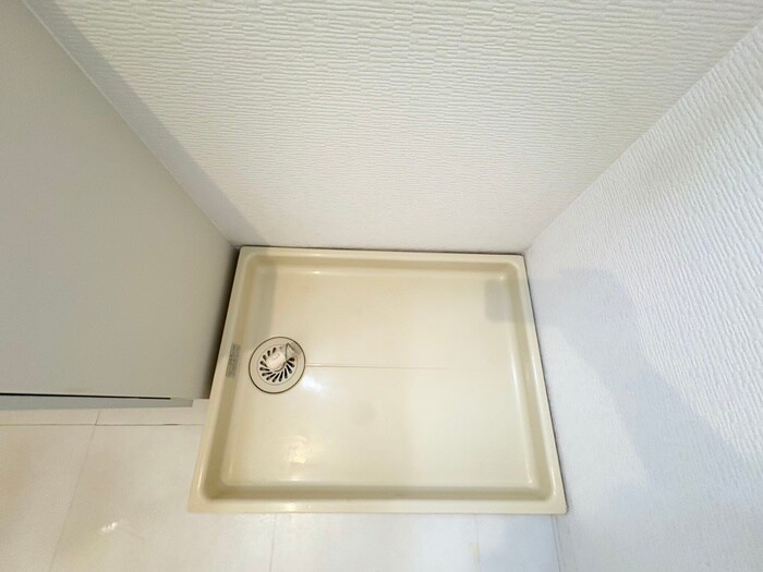 物件内観写真13　(洗濯機置場)