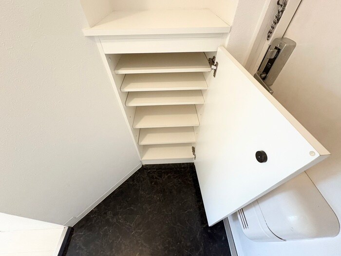 物件内観写真19　(靴箱)