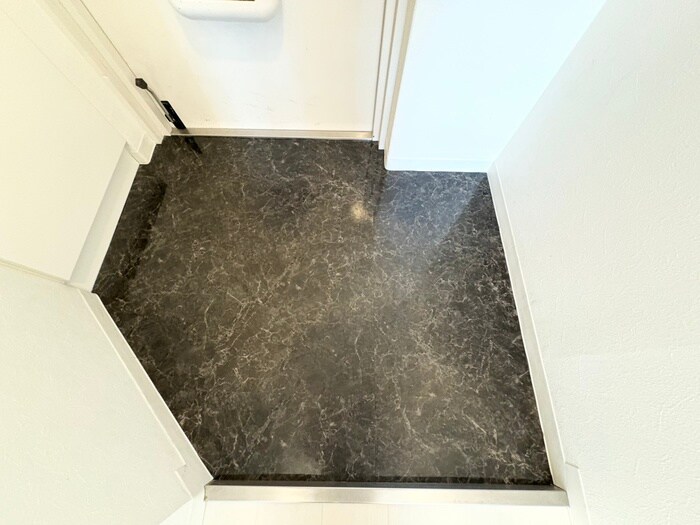 物件内観写真20　(玄関)