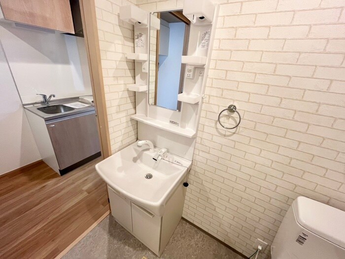 物件内観写真9　(洗面)