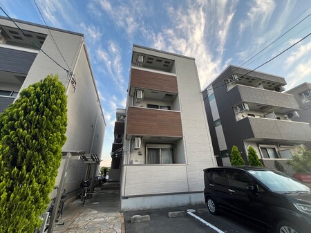 フジパレス宝塚南Ⅴ番館外観写真