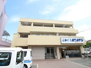 ラブリ－コ－ト外観写真