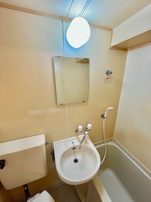 物件内観写真10　(洗面)