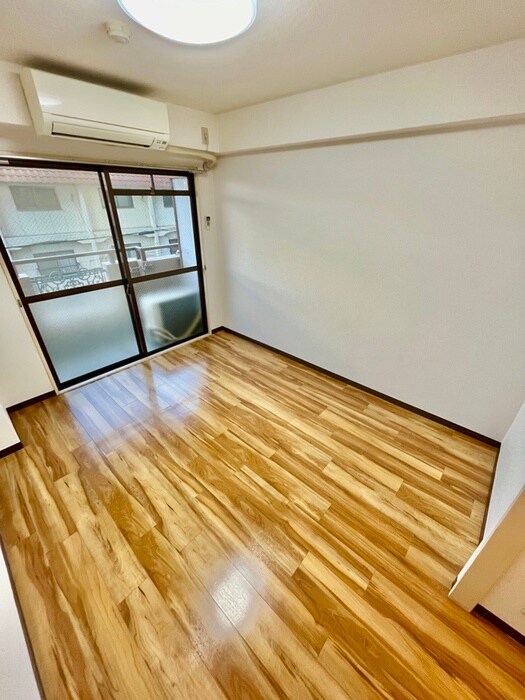 物件内観写真14　(居室)