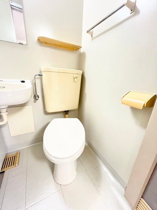 物件内観写真10　(トイレ)