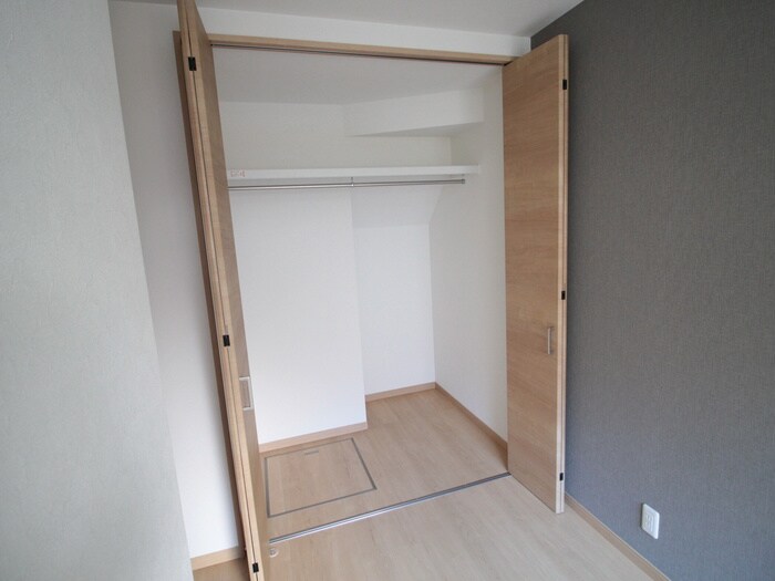 物件内観写真16　(収納)