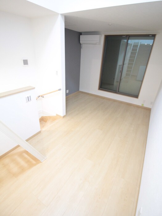 物件内観写真18　(居室)