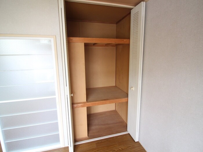 物件内観写真8　(収納)