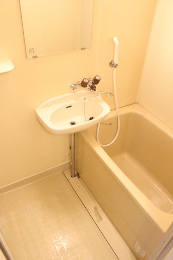 バス／シャワールーム等