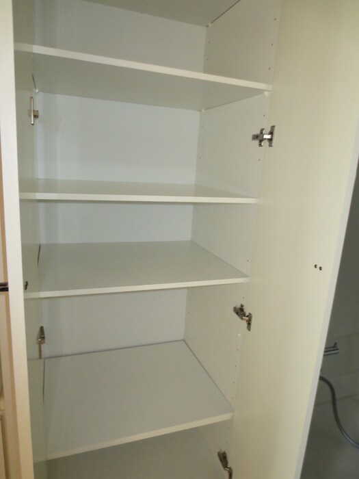 物件内観写真15　(収納)