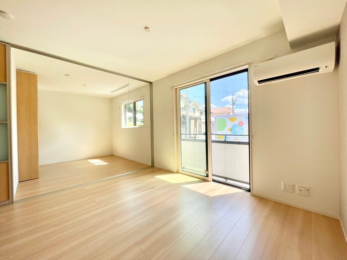 物件内観写真8　(居室)