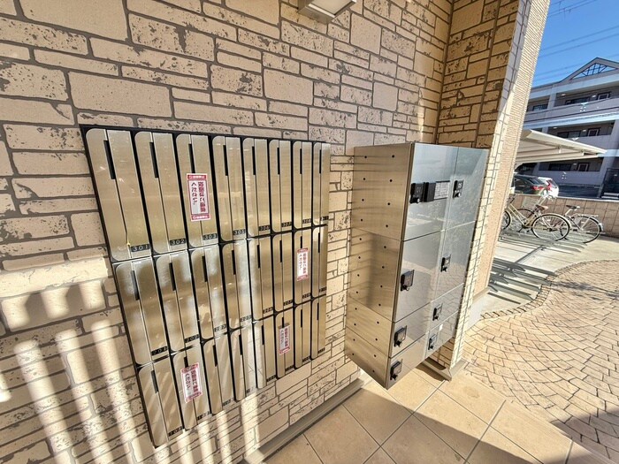 物件外観写真4　(建物設備)