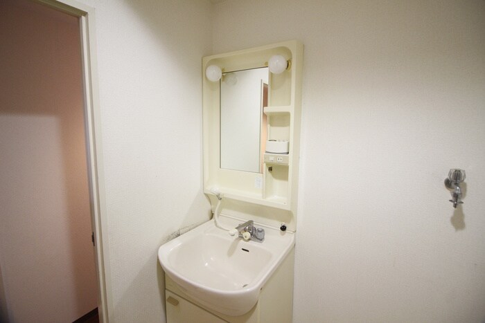 物件内観写真8　(洗面)