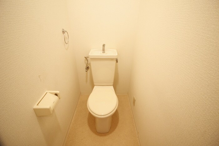 物件内観写真10　(トイレ)