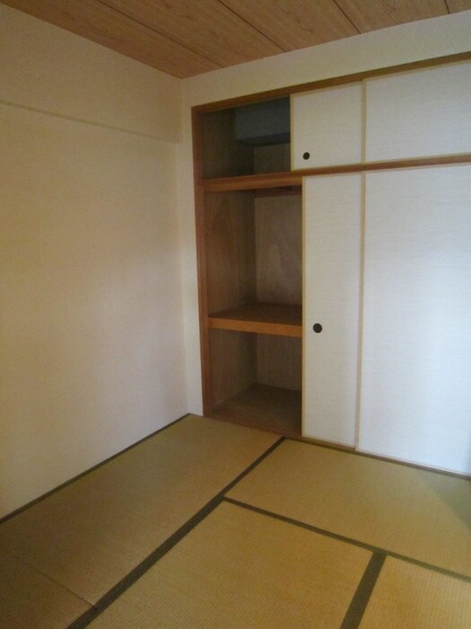 物件内観写真11　(居室)