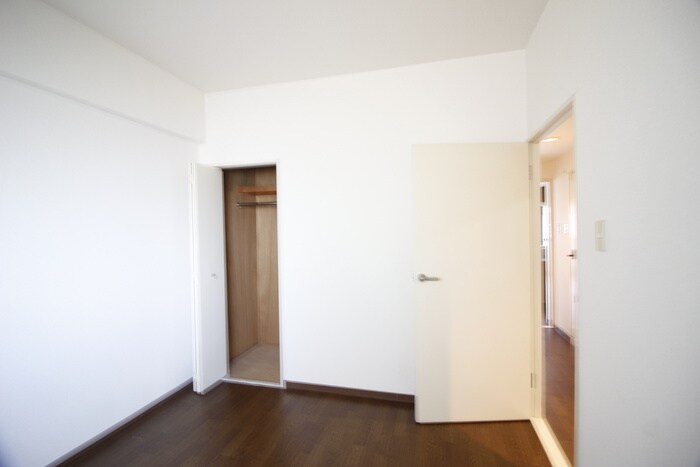 物件内観写真13　(居室)