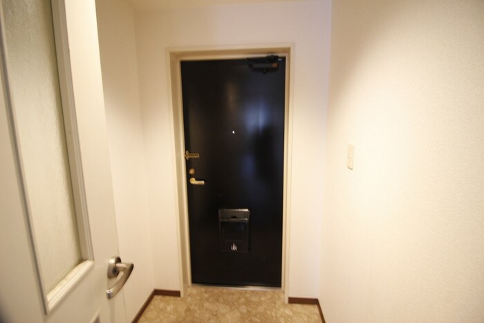 物件内観写真19　(玄関)