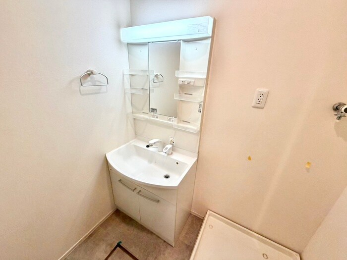 物件内観写真11　(洗面)