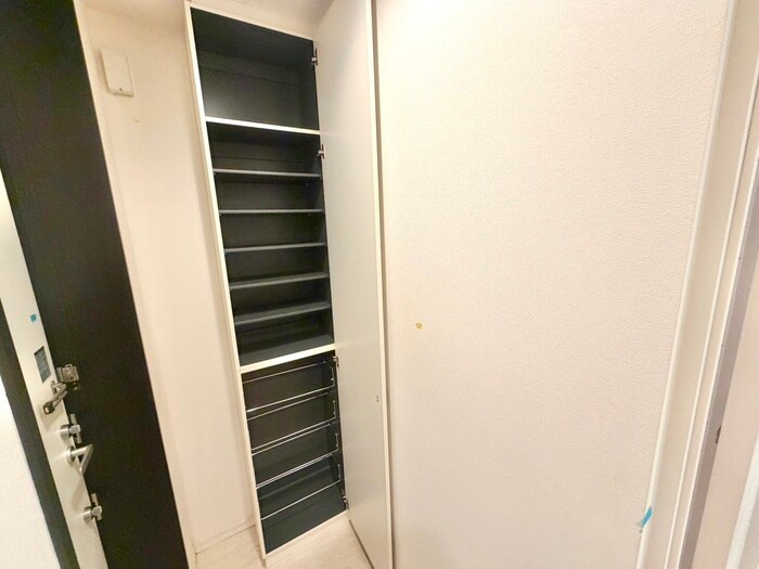 物件内観写真16　(靴箱)