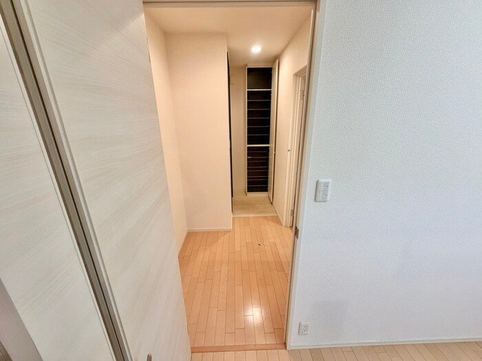 物件内観写真19　(廊下)