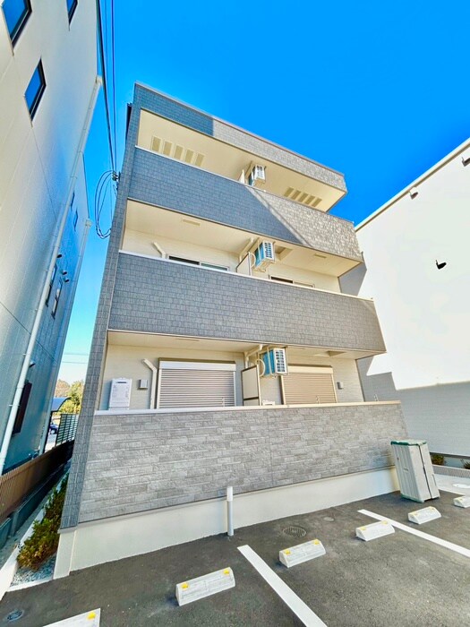 物件外観写真2　(外観写真)