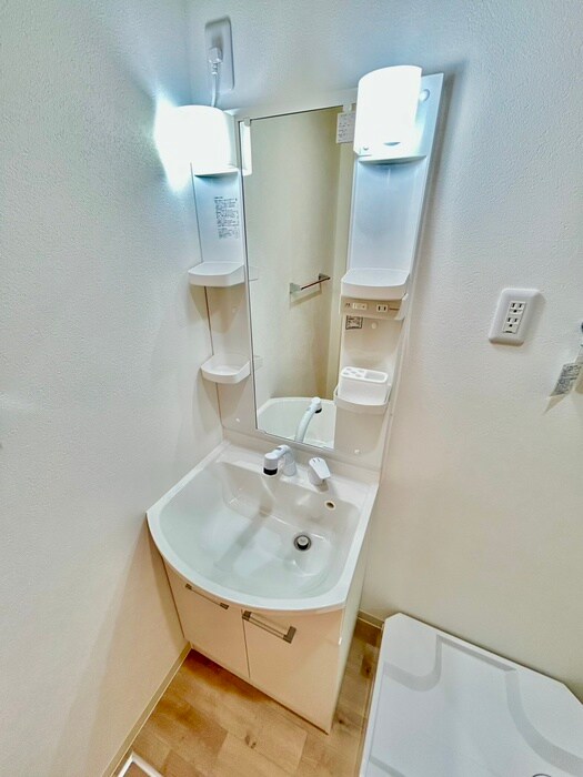 物件内観写真15　(洗面)