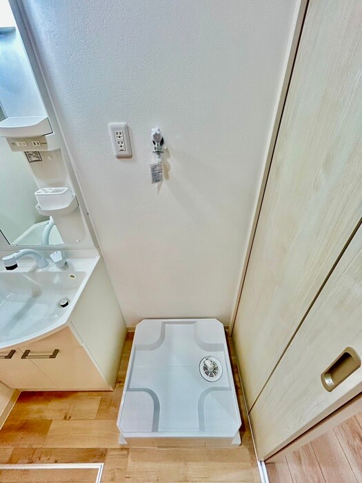 物件内観写真16　(洗濯機置場)