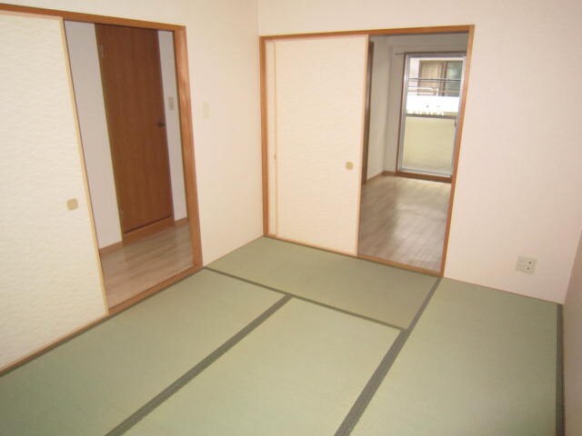 物件内観写真13　(居室)