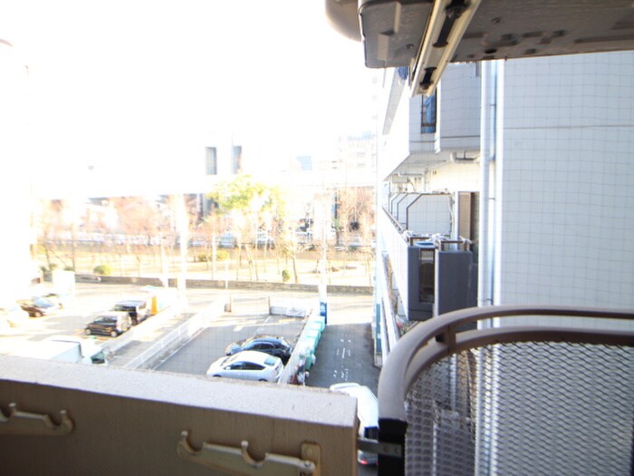 物件内観写真17　(室内からの展望)