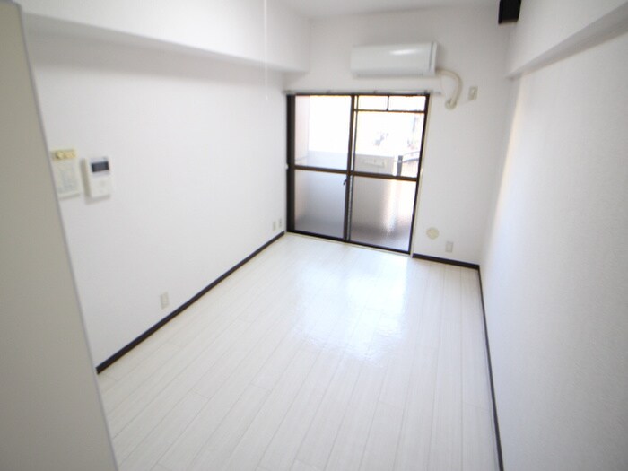 物件内観写真21　(居室)