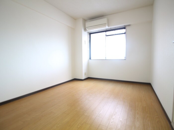 物件内観写真15　(居室)